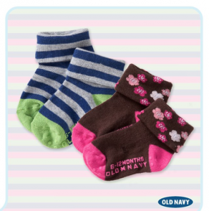 Old Navy: Free Socks and 30% off