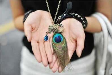 Vintage Bronze Peacock Feather Necklace Just $3.97 Shipped!