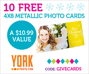 10 FREE 4×8 Metallic Holiday Photo Cards!