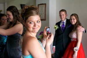 6 Tips on How to Save Money on Prom