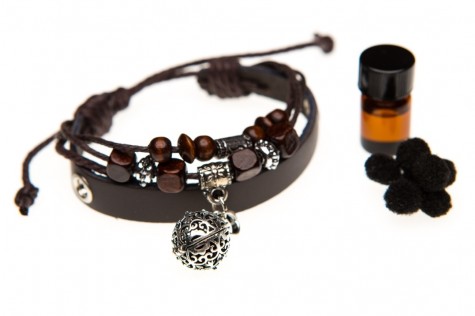 Stylish Aromatherapy Bracelet with FREE essential oil – Just $16.50!