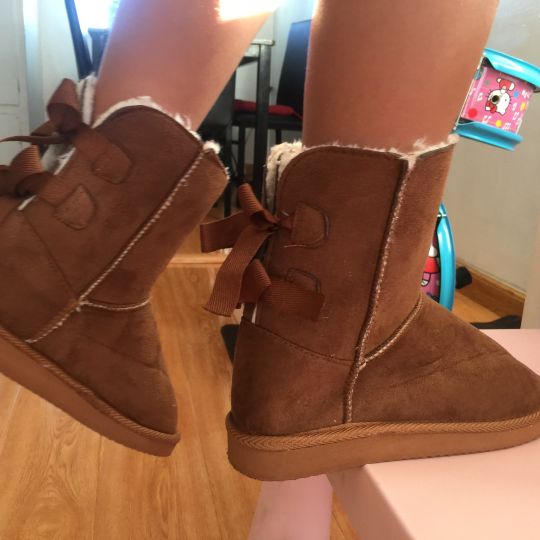 Kids Bow Boots $9.99!