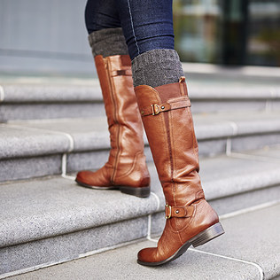 Naturalizer – up to 55% off – women’s footwear! Fall shoes and boots!
