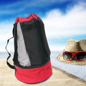 Insulated Beach Tote WIth Carry Strap—$8.99 Shipped!