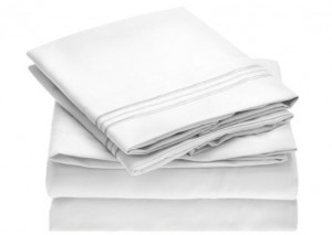 Amazon: Mellanni 4-Piece Queen Bed Sheet Set in White Only $19.70! (Reg. $59.99)