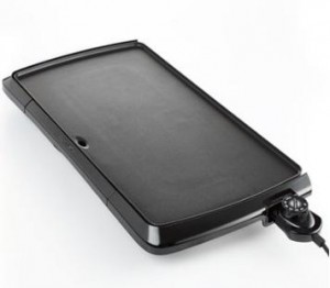 Macy’s: Presto Jumbo Griddle Cool Touch Only $21.24! (Reg. $39.99)