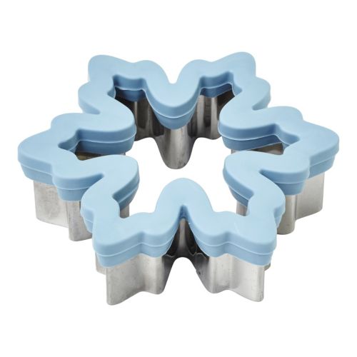 Kohl’s 30% off! Earn Kohl’s Cash! Still time to shop! Free Shipping! Stack Codes! Wilton Comfort Grip Christmas Cookie Cutter  – Just $2.09!