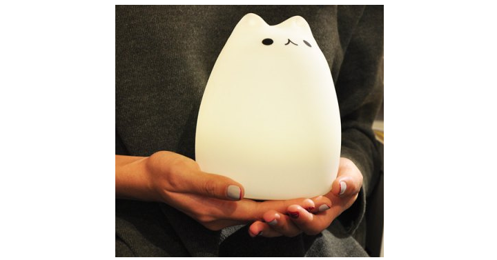 USB Charging Cat Cartoon LED Ombre Night Light for only $6 Shipped! (Reg. $23.70)