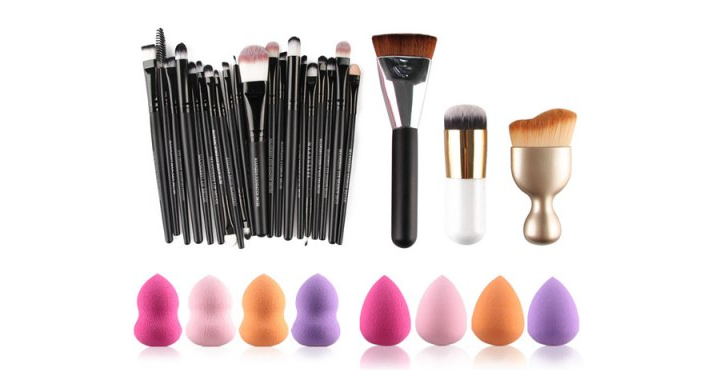 Wow! 23 Piece Makeup Brush & Blender set Only $6.08 Shipped! (Reg. $29.60)