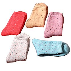 Pack of 5 Womens CUTE Thick Wool Crew Winter Socks – Just $12.99!