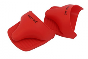 Instant Pot Silicone Mitts (Set of 2), Mini, Red $3.32!