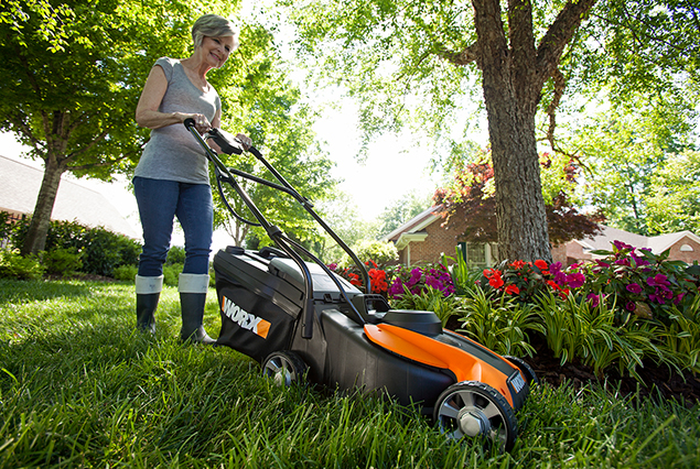 Worx 14″ Cordless 24V Lawn Mower Only $143.99!