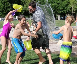 4 ways to have fun with your kids this summer with no budget
