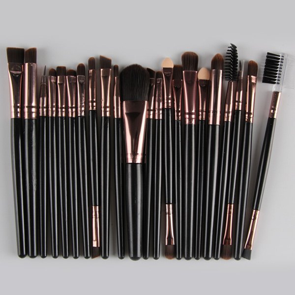 Sweet Deal! 22-pc Makeup Brush Set Only $4.25!