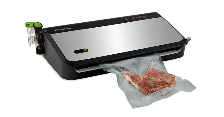 FoodSaver Vacuum Sealing System with Bonus Handheld Sealer and Starter Kit – Just $88.99!