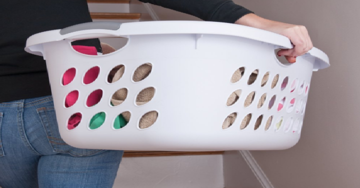 Sterilite Ultra Hip Hold Laundry Basket (6-Pack) Only $25.99 Shipped! That’s Only $4.33 Each!