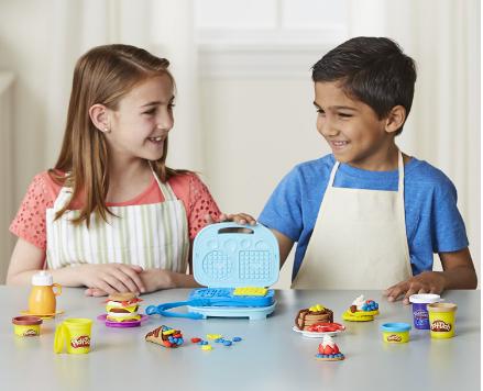 Play-Doh Kitchen Creations Breakfast Bakery – Only $8.81!