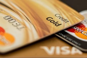 5 Reasons To Cut up Your Credit Card
