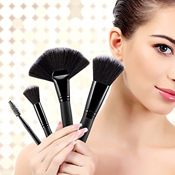USpicy 32 Pieces Professional Makeup Brushes with Case Only $13.99!