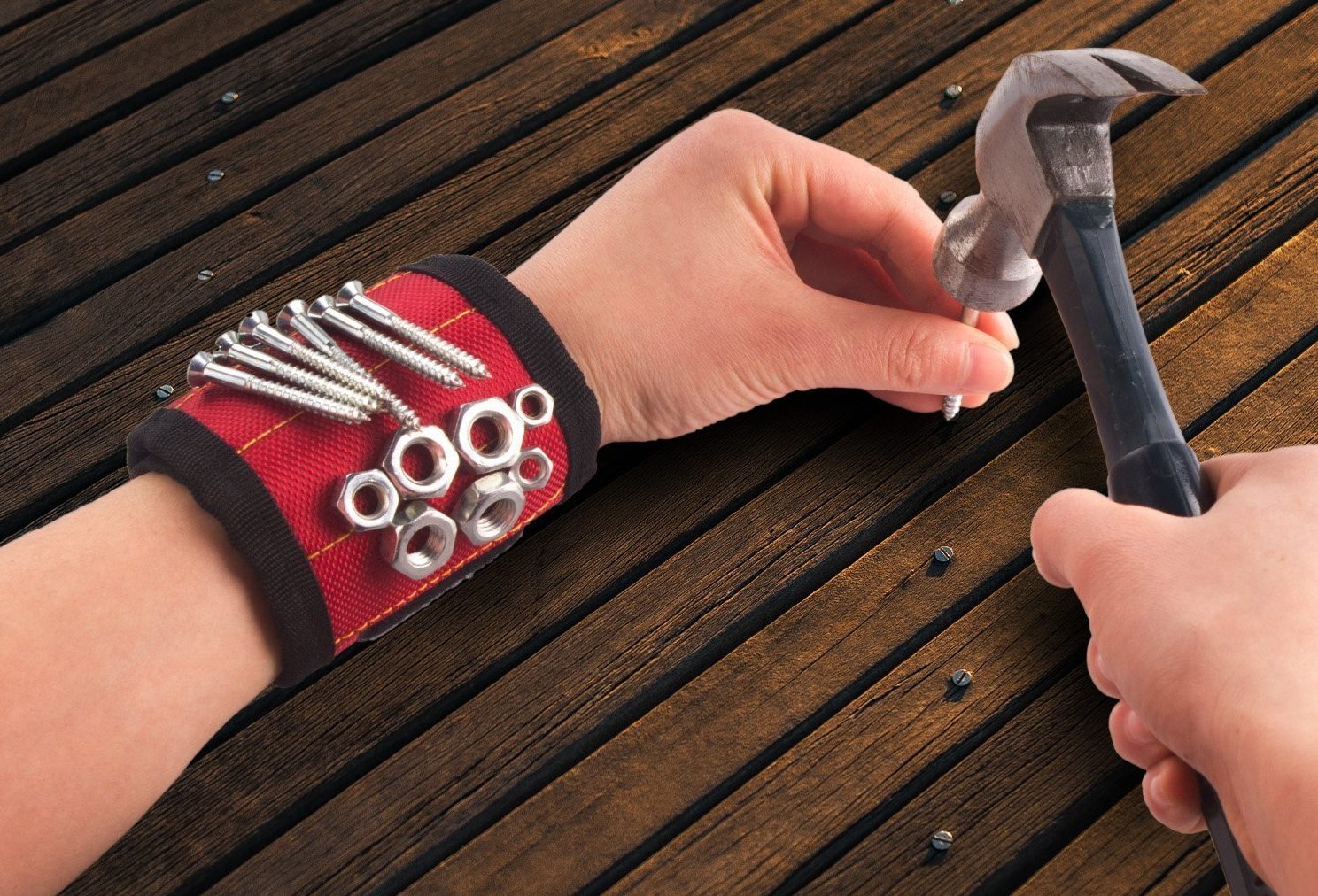 Magnetic Wristband For the DIYer in Your Life Only $6.99!