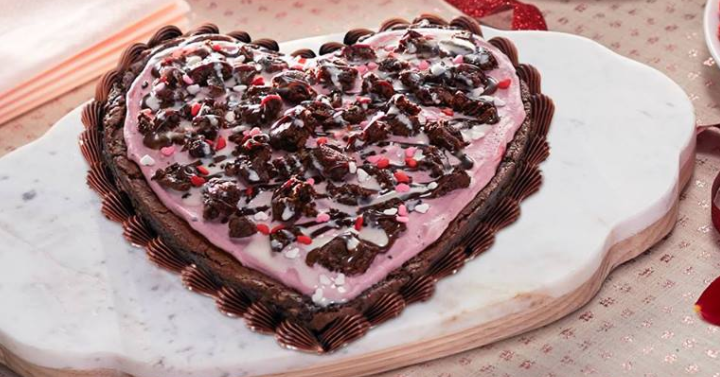 Baskin-Robbins: Get a FREE Sample of New Sweetheart Polar Pizza! Today, Friday Feb.9th, 3PM-7PM Only!
