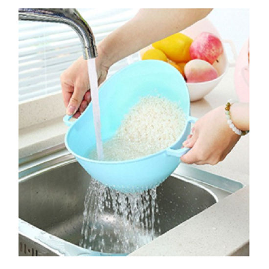 2 in 1 Plastic Strainer, Washer and Colander Just $3.97 + Free Shipping!