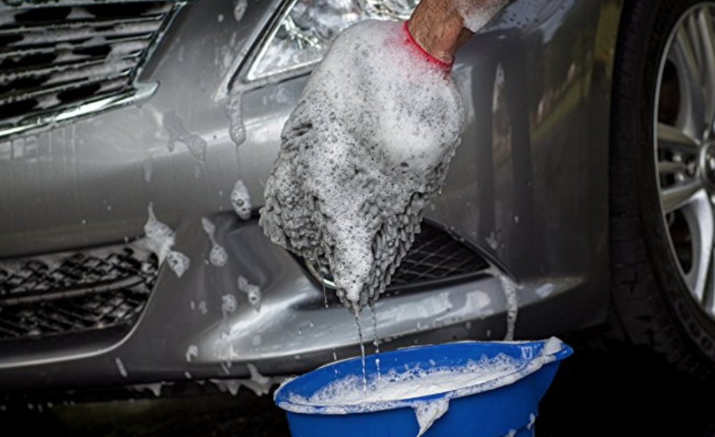 Mothers Premium Chenille Car Wash Mitt – Scratch & Lint Free Just $4.29!