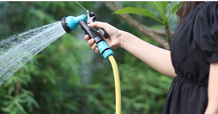 Amazon: Garden Hose Nozzle Sprayer Only $3.81!