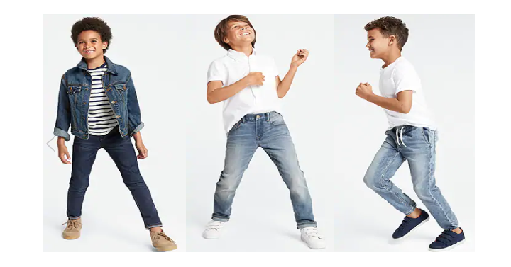 GAP: Friends & Family Event Starts Now! Take an Extra 40% off + FREE Shipping!