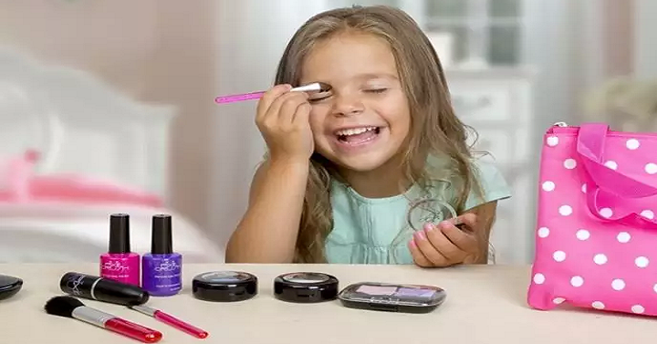 Pretend Makeup Polka Dot Beauty Basics Set Only $17.99 Shipped!