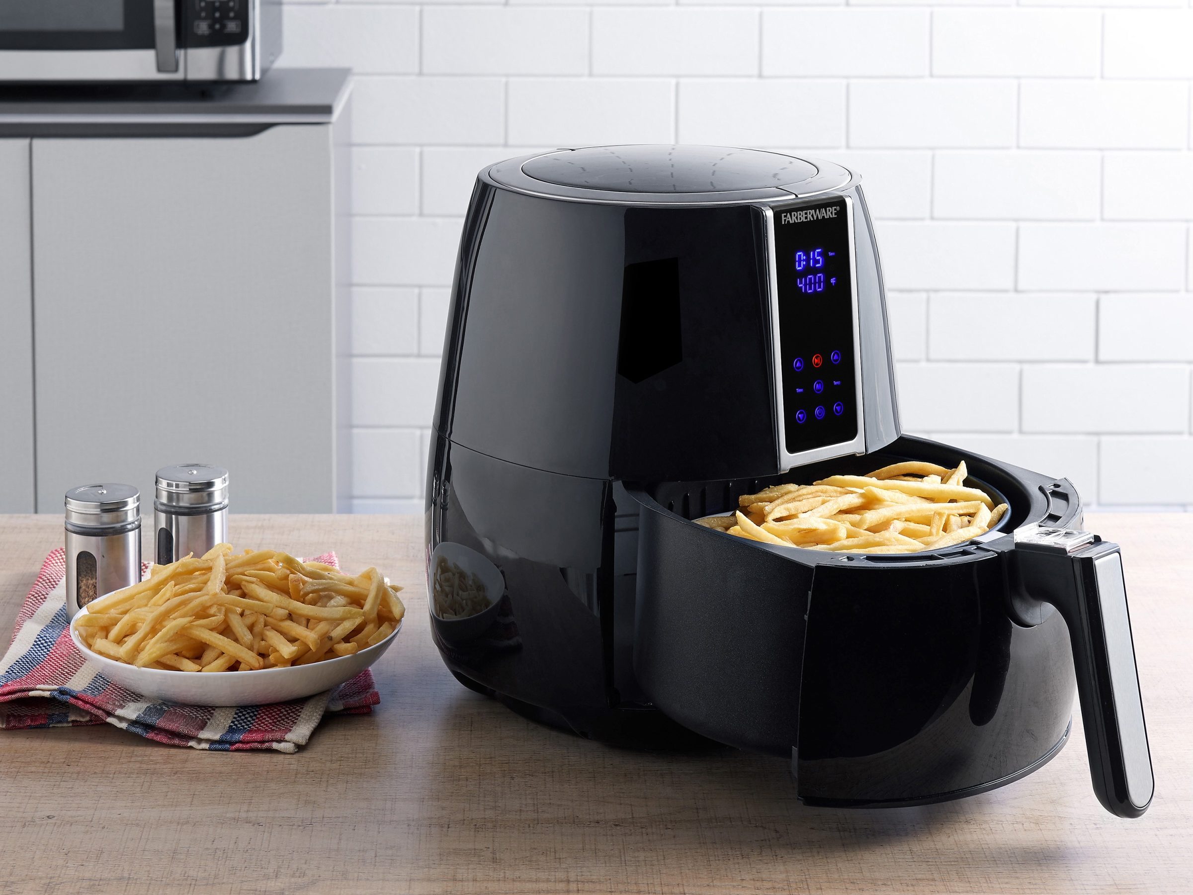 Farberware 3.2-Quart Digital Oil-Less Fryer Now Just $39.00! (Reg $69.00)