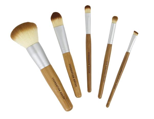 Bamboo Naturals Makeup Brushes – Only $4!