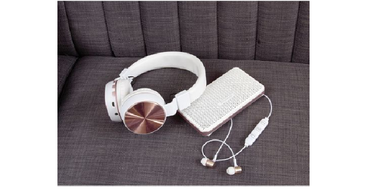Macy’s Doorbuster: Polaroid Wireless Audio Kit Bluetooth Headphones, Bluetooth Earbuds, Bluetooth Speaker Only $39.99! (Reg. $100)