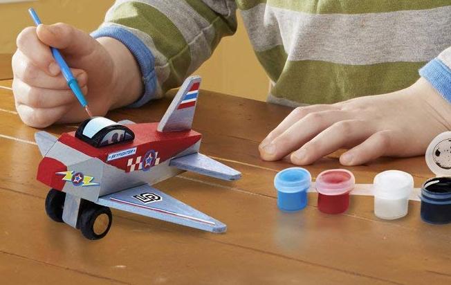 Melissa & Doug Decorate-Your-Own Wooden Plane Craft Kit – Only $3.74!