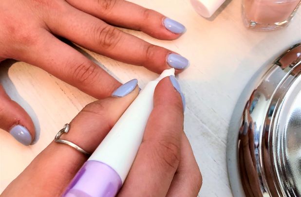 Quick Touch Nail Polish Remover Pen BOGO FREE Sale—$5.98 SHIPPED!