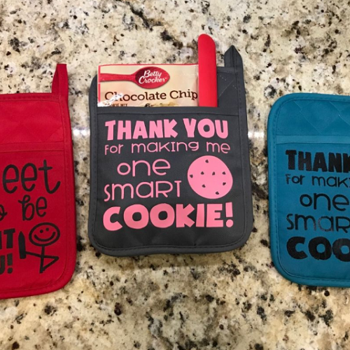 Oven Mitts for Teachers – 4 Colors! Only $4.99! (Reg. $10)
