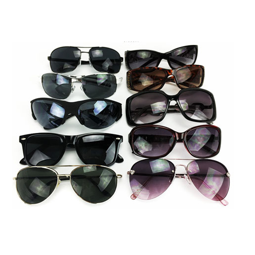 8 Pack of Name Brand Sunglasses Only $14.99 Shipped!