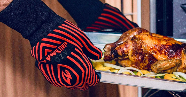 Heat Resistant Professional Oven Gloves Only $16.99!