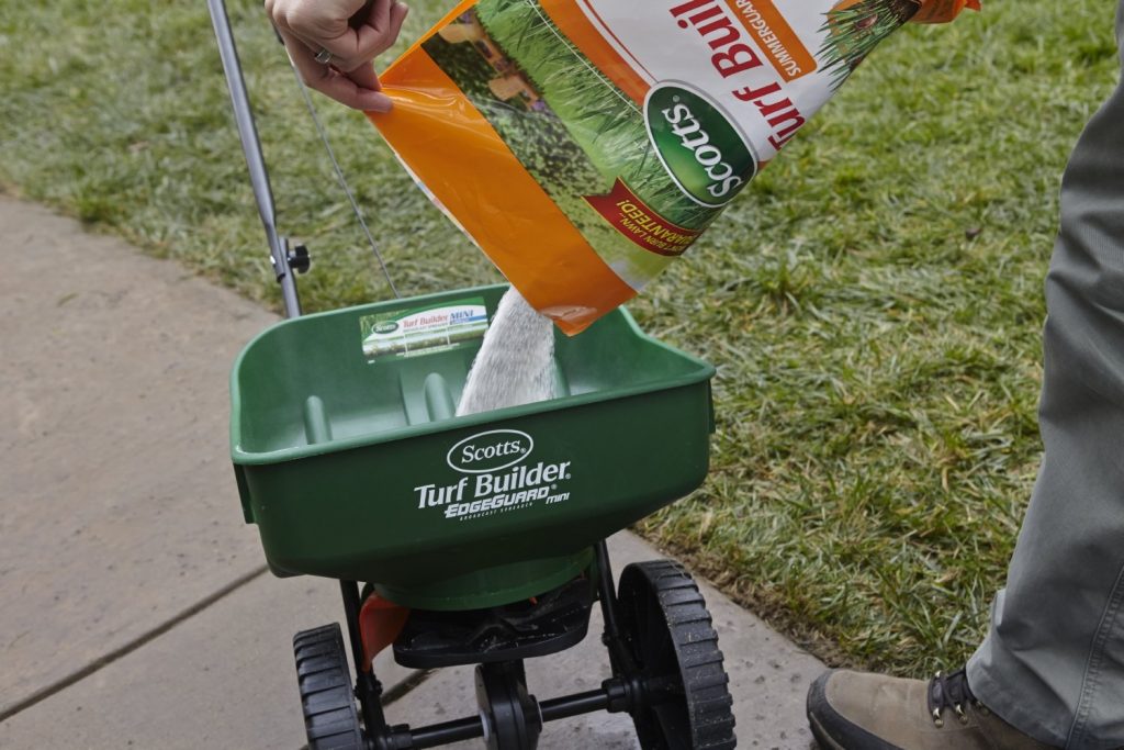 Scotts Turf Builder Lawn Food With Insect Control—$17.48!