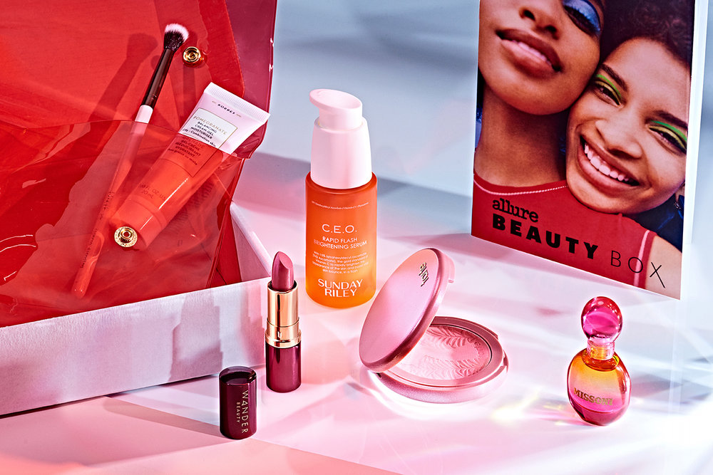 Get $5 off your first Allure Beauty Box + get a free mystery gift!
