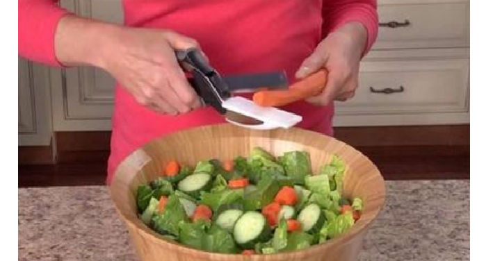 Smart Cut 2-in-1 Knife & Cutting Board with Safety Latch Only $8.99 Shipped!