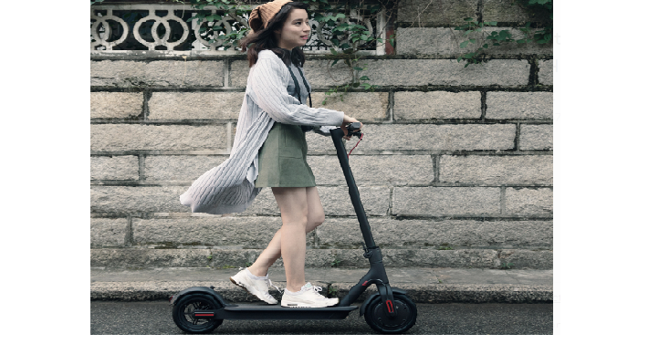 Xiaomi Mi Electric Scooter Only $399 Shipped! (Reg. $500)