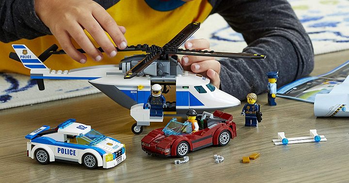 LEGO City Police High-Speed Chase Only $23.40! (Reg $39.99)