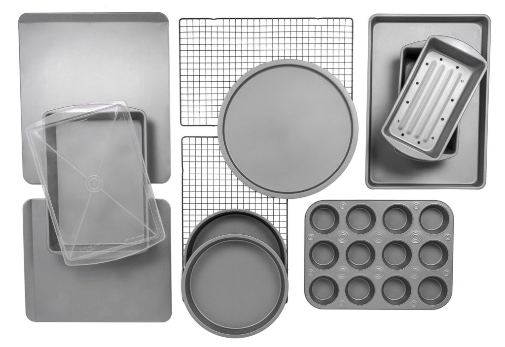 BakerEze 12-Piece Bakeware Set—$19.97!