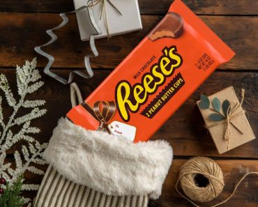 World’s Largest Reese’s Peanut Butter Cups Only $6.99!