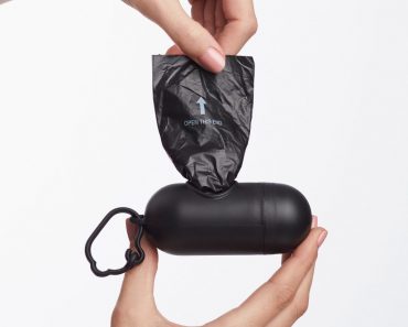 AmazonBasics Dog Waste Bag Dispenser With Clip and 900 Bags ONLY $8.83!