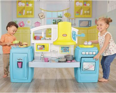 Little Tikes Tasty Jr. Bake ‘N Share Kitchen Role Play Kitchen & Activity Set—$58.20!