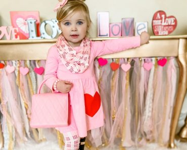 Beautiful Valentine’s Sets – Only $18.99!