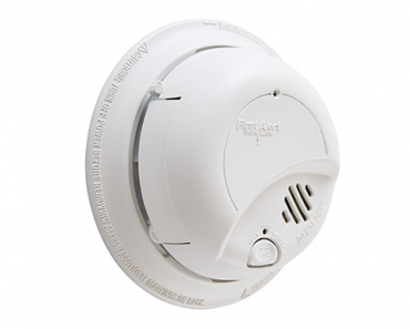 First Alert Hardwired Smoke Alarm with Battery Backup – 6 Pack – Just $38.92!