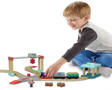 Thomas & Friends Wood Lift & Load Cargo Train Track Set for Only $28.50 Shipped! (Reg. $67)